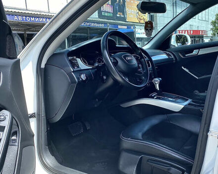 Ауди А4 2013 в Запорожье на Automoto.ua Белый Ауди А4, объемом двигателя 1.97 л и пробегом 119 тыс. км за 17000 $, фото 6 на Automoto.ua