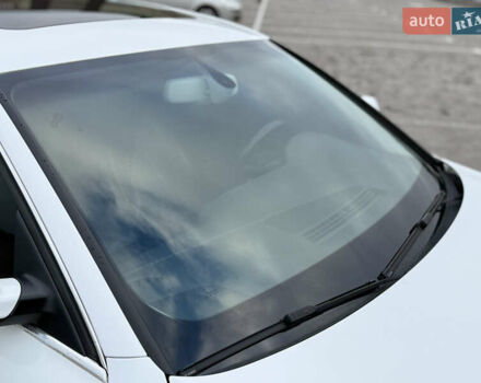 Білий Ауді А4, об'ємом двигуна 1.98 л та пробігом 258 тис. км за 15000 $, фото 15 на Automoto.ua