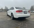 Білий Ауді А4, об'ємом двигуна 2 л та пробігом 170 тис. км за 13999 $, фото 4 на Automoto.ua