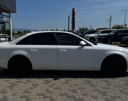 Белый Ауди А4, объемом двигателя 2 л и пробегом 152 тыс. км за 12800 $, фото 7 на Automoto.ua