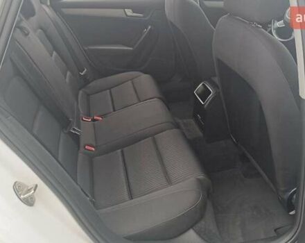 Белый Ауди А4, объемом двигателя 1.8 л и пробегом 134 тыс. км за 12541 $, фото 6 на Automoto.ua