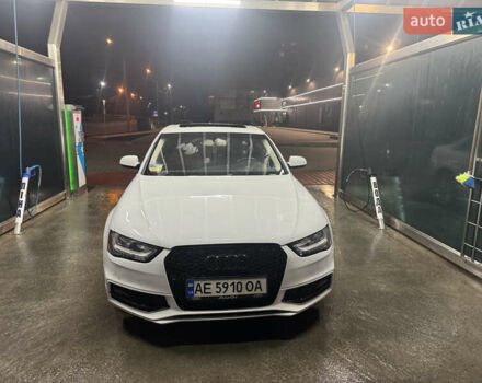 Ауді А4 2014 у Кривому Розі на Automoto.ua Білий Ауді А4, об'ємом двигуна 2 л та пробігом 239 тис. км за 13000 $, фото 7 на Automoto.ua