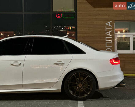 Білий Ауді А4, об'ємом двигуна 1.98 л та пробігом 272 тис. км за 15000 $, фото 10 на Automoto.ua