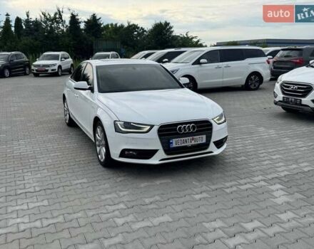Ауди А4 2014 в Киеве на Automoto.ua Белый Ауди А4, объемом двигателя 2 л и пробегом 83 тыс. км за 18700 $, фото 2 на Automoto.ua