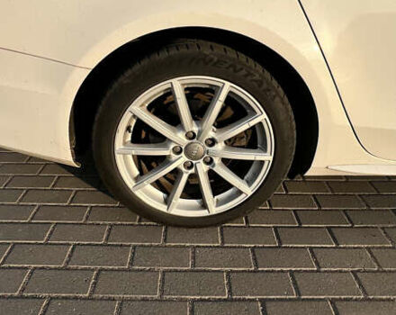 Белый Ауди А4, объемом двигателя 1.98 л и пробегом 225 тыс. км за 13700 $, фото 10 на Automoto.ua