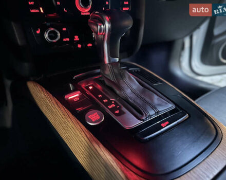 Білий Ауді А4, об'ємом двигуна 1.98 л та пробігом 272 тис. км за 15000 $, фото 29 на Automoto.ua