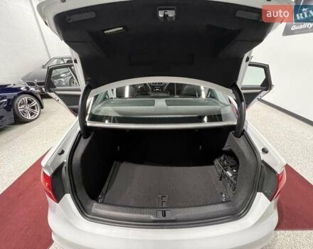 Белый Ауди А4, объемом двигателя 1.98 л и пробегом 124 тыс. км за 3000 $, фото 16 на Automoto.ua