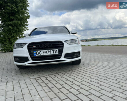 Ауди А4 2014 в Львове на Automoto.ua Белый Ауди А4, объемом двигателя 2 л и пробегом 113 тыс. км за 14450 $, фото 1 на Automoto.ua