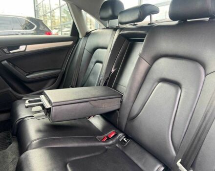 Білий Ауді А4, об'ємом двигуна 2 л та пробігом 200 тис. км за 13000 $, фото 20 на Automoto.ua
