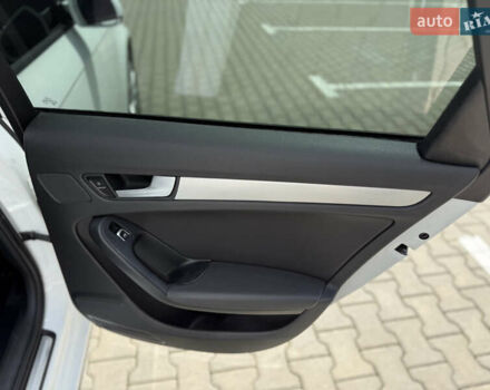 Белый Ауди А4, объемом двигателя 2 л и пробегом 96 тыс. км за 14500 $, фото 24 на Automoto.ua