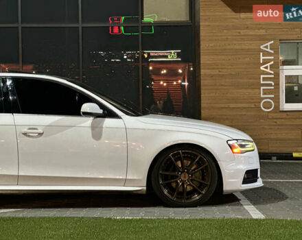 Білий Ауді А4, об'ємом двигуна 1.98 л та пробігом 272 тис. км за 15000 $, фото 12 на Automoto.ua