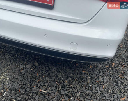 Белый Ауди А4, объемом двигателя 2 л и пробегом 160 тыс. км за 13500 $, фото 17 на Automoto.ua