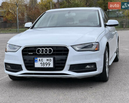 Белый Ауди А4, объемом двигателя 2 л и пробегом 162 тыс. км за 12500 $, фото 2 на Automoto.ua