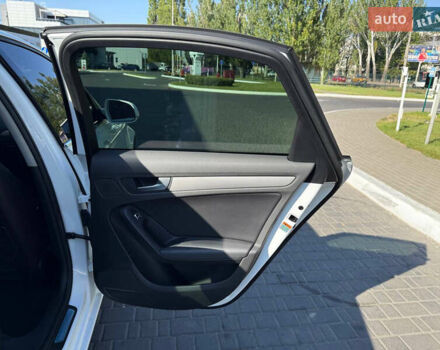 Білий Ауді А4, об'ємом двигуна 2 л та пробігом 155 тис. км за 14500 $, фото 34 на Automoto.ua