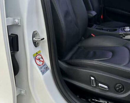 Білий Ауді А4, об'ємом двигуна 1.97 л та пробігом 136 тис. км за 14400 $, фото 12 на Automoto.ua