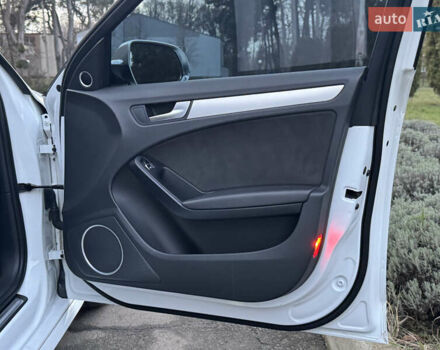 Білий Ауді А4, об'ємом двигуна 2.97 л та пробігом 230 тис. км за 15900 $, фото 24 на Automoto.ua