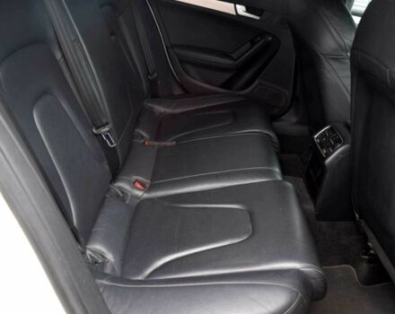 Белый Ауди А4, объемом двигателя 2 л и пробегом 124 тыс. км за 13200 $, фото 5 на Automoto.ua