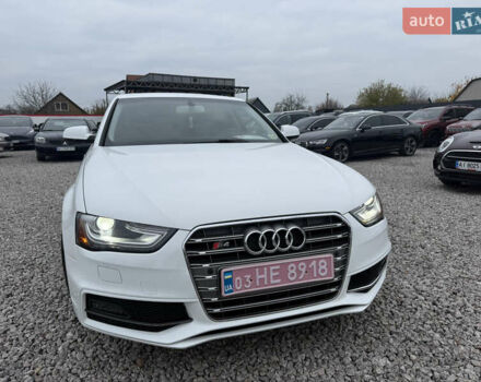 Белый Ауди А4, объемом двигателя 2 л и пробегом 188 тыс. км за 12999 $, фото 7 на Automoto.ua