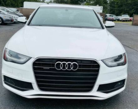 Белый Ауди А4, объемом двигателя 2 л и пробегом 72 тыс. км за 1100 $, фото 1 на Automoto.ua