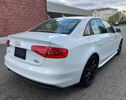 Белый Ауди А4, объемом двигателя 2 л и пробегом 70 тыс. км за 3900 $, фото 5 на Automoto.ua