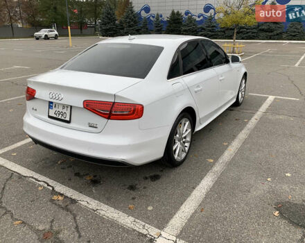 Ауді А4 2015 у Броварах на Automoto.ua Білий Ауді А4, об'ємом двигуна 1.98 л та пробігом 230 тис. км за 14000 $, фото 6 на Automoto.ua
