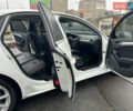 Білий Ауді А4, об'ємом двигуна 2 л та пробігом 202 тис. км за 12999 $, фото 26 на Automoto.ua