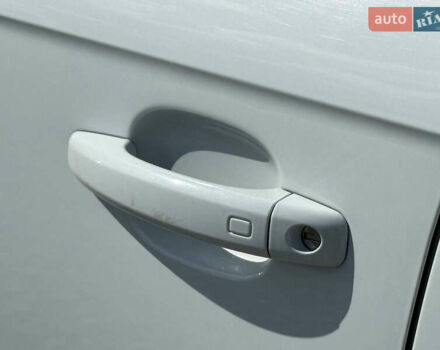 Білий Ауді А4, об'ємом двигуна 1.98 л та пробігом 173 тис. км за 12999 $, фото 21 на Automoto.ua