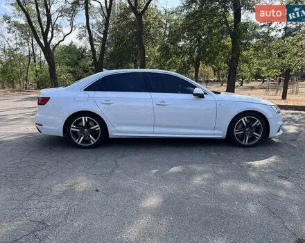 Белый Ауди А4, объемом двигателя 1.98 л и пробегом 89 тыс. км за 25000 $, фото 8 на Automoto.ua