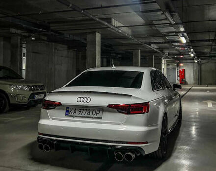 Белый Ауди А4, объемом двигателя 2 л и пробегом 139 тыс. км за 23900 $, фото 7 на Automoto.ua