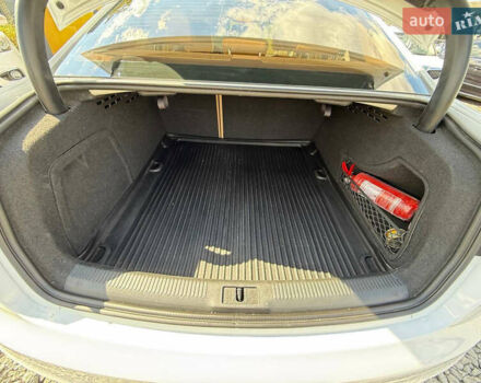 Білий Ауді А4, об'ємом двигуна 1.98 л та пробігом 173 тис. км за 12999 $, фото 44 на Automoto.ua