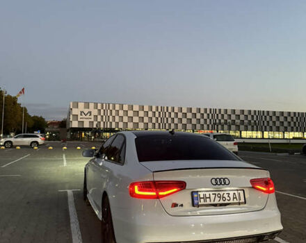 Білий Ауді А4, об'ємом двигуна 1.98 л та пробігом 127 тис. км за 15500 $, фото 3 на Automoto.ua