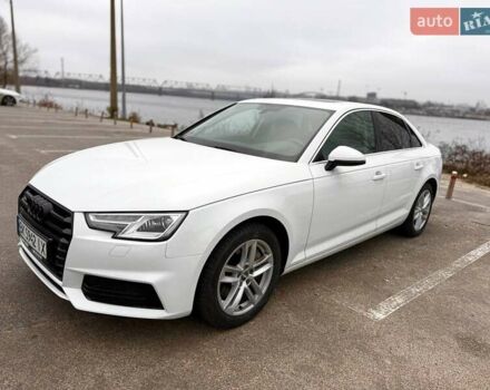 Білий Ауді А4, об'ємом двигуна 1.98 л та пробігом 163 тис. км за 17500 $, фото 5 на Automoto.ua