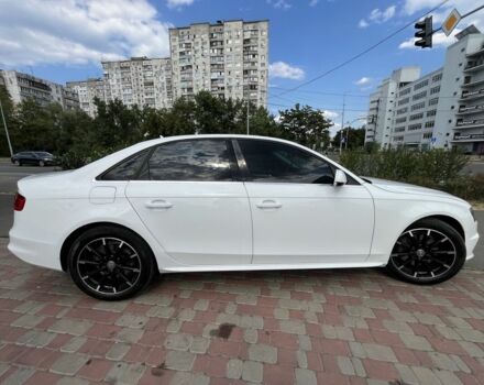 Белый Ауди А4, объемом двигателя 2 л и пробегом 216 тыс. км за 12500 $, фото 3 на Automoto.ua