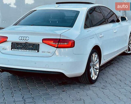 Ауді А4 2015 у Києві на Automoto.ua Білий Ауді А4, об'ємом двигуна 1.97 л та пробігом 143 тис. км за 14400 $, фото 17 на Automoto.ua