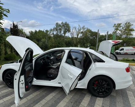 Ауди А4 2015 в Львове на Automoto.ua Белый Ауди А4, объемом двигателя 1.98 л и пробегом 176 тыс. км за 15000 $, фото 11 на Automoto.ua