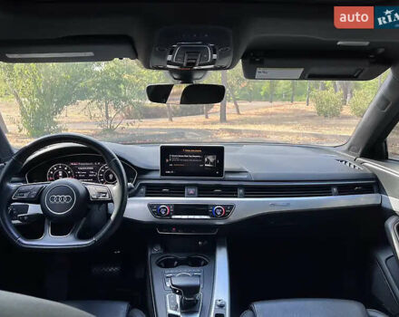 Белый Ауди А4, объемом двигателя 1.98 л и пробегом 89 тыс. км за 25000 $, фото 12 на Automoto.ua