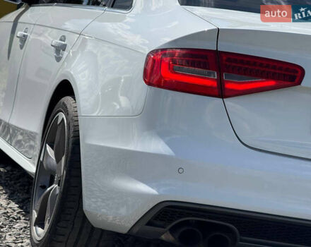 Білий Ауді А4, об'ємом двигуна 1.98 л та пробігом 173 тис. км за 12999 $, фото 19 на Automoto.ua