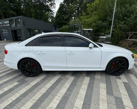 Ауди А4 2015 в Львове на Automoto.ua Белый Ауди А4, объемом двигателя 1.98 л и пробегом 176 тыс. км за 15000 $, фото 1 на Automoto.ua