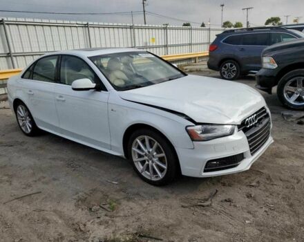 Белый Ауди А4, объемом двигателя 2 л и пробегом 51 тыс. км за 1500 $, фото 3 на Automoto.ua