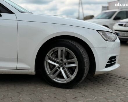 Білий Ауді А4, об'ємом двигуна 2 л та пробігом 143 тис. км за 18790 $, фото 11 на Automoto.ua