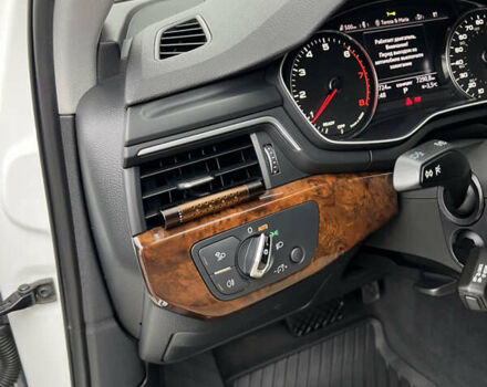 Білий Ауді А4, об'ємом двигуна 2 л та пробігом 87 тис. км за 19500 $, фото 33 на Automoto.ua