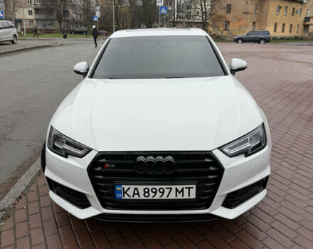Белый Ауди А4, объемом двигателя 1.98 л и пробегом 167 тыс. км за 20000 $, фото 2 на Automoto.ua