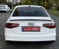 Білий Ауді А4, об'ємом двигуна 2 л та пробігом 175 тис. км за 10994 $, фото 7 на Automoto.ua