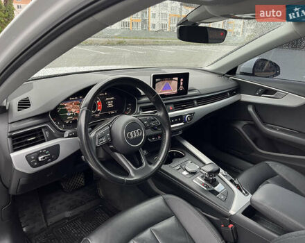 Білий Ауді А4, об'ємом двигуна 1.98 л та пробігом 167 тис. км за 17500 $, фото 11 на Automoto.ua