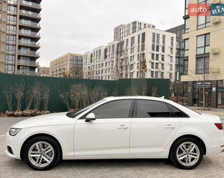Белый Ауди А4, объемом двигателя 1.98 л и пробегом 118 тыс. км за 19500 $, фото 4 на Automoto.ua