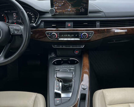 Белый Ауди А4, объемом двигателя 2 л и пробегом 82 тыс. км за 20000 $, фото 39 на Automoto.ua