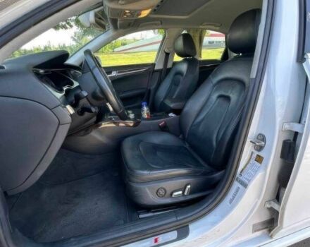 Білий Ауді А4, об'ємом двигуна 2 л та пробігом 70 тис. км за 5400 $, фото 4 на Automoto.ua