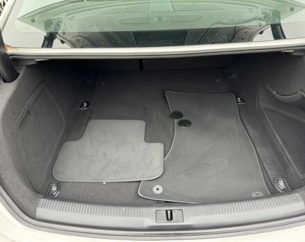 Білий Ауді А4, об'ємом двигуна 2 л та пробігом 75 тис. км за 3800 $, фото 12 на Automoto.ua