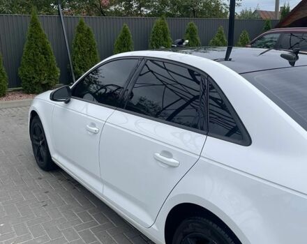 Белый Ауди А4, объемом двигателя 1.98 л и пробегом 199 тыс. км за 16999 $, фото 3 на Automoto.ua