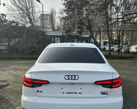 Белый Ауди А4, объемом двигателя 2 л и пробегом 160 тыс. км за 13900 $, фото 3 на Automoto.ua